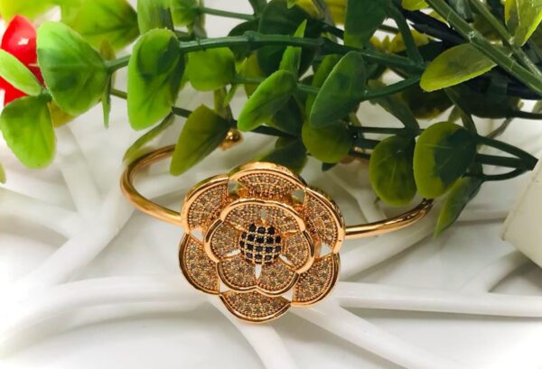 Gold Plated Micro Zircon Openable Hand Cuff - Image 2